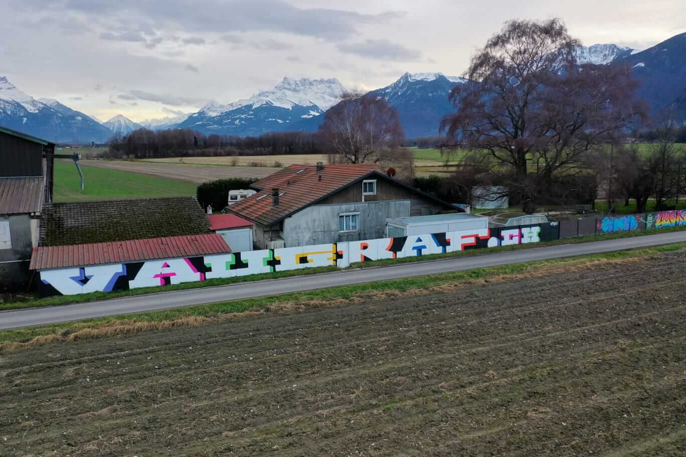 1781425976037